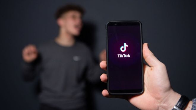 TikTok se ha convertido en la tercera app más descargada en todo el mundo. (Foto Prensa Libre: Getty Images)