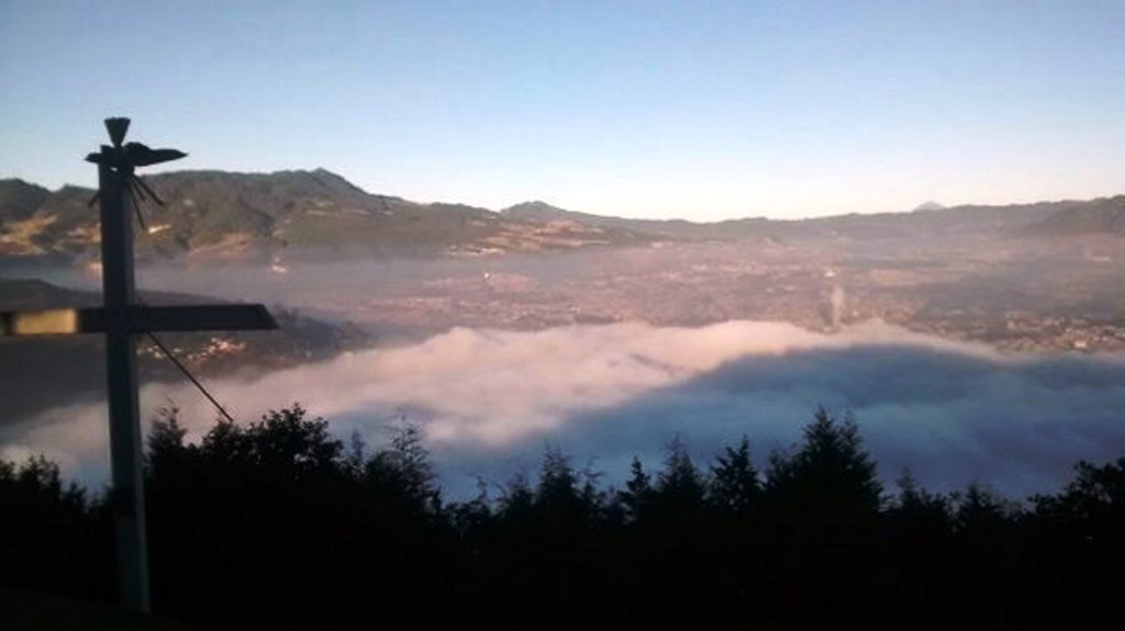 Este lunes Quetzaltenango registró temperaturas mínimas de -1 grado en la cabecera y -2 grados centígrados en la zona norte del departamento.(Foto Prensa Libre)