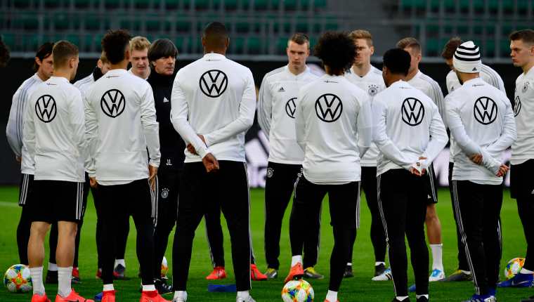 Joachim Löw buscará enderezar el rumbo de la Selección de Alemania. (Foto Prensa Libre: AFP)   