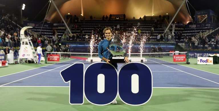 Federer tiene 100 títulos como tenista profesional. REUTERS