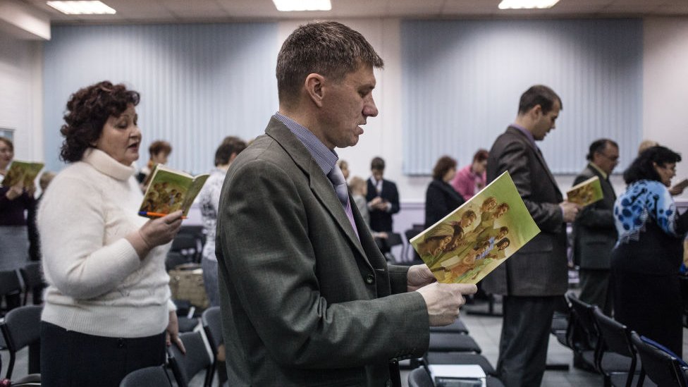 Los Testigos de Jehová están prohibidos en Rusia. Foto:Getty Images