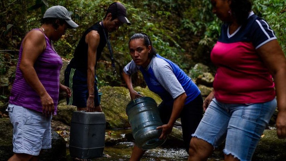 El apagón ha recrudecido los problemas de agua en Caracas. Foto:AFP