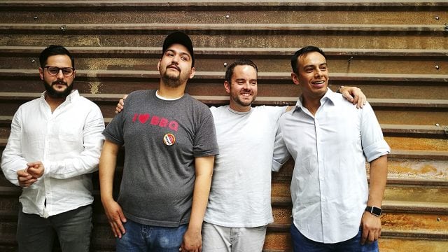 El restaurante matriz ha permitido inaugurar un almacén de 3 mil 500 metros cuadrados, asociarse con importantes marcas norteamericanas como Jim Beam, Budlight y Budweiser. (Foto Prensa Libre: Forbes México)