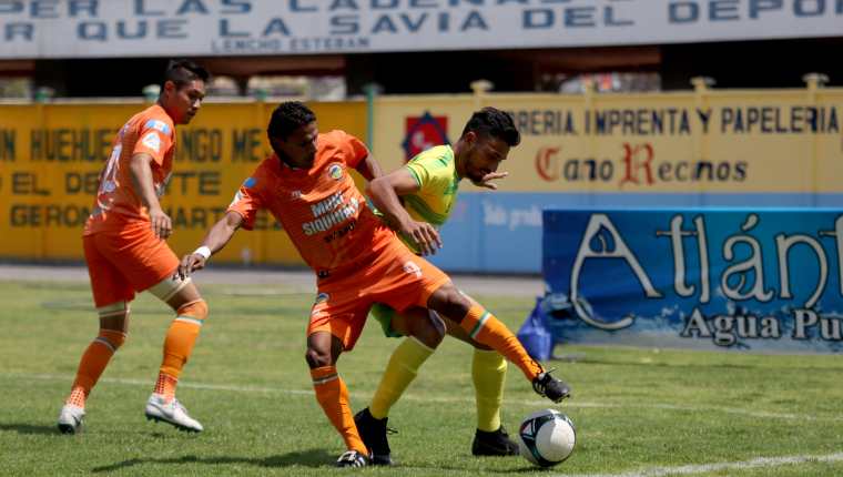 Deportivo Chiantla sigue en puestos de descenso. Este domingo cedió dos puntos en casa contra Siquinalá. (Foto Prensa Libre: Mike Castillo) 
