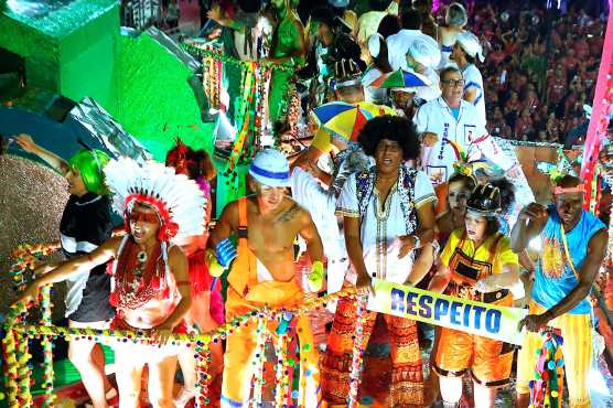 Para los Brasileños el carnaval es una fuente de ingreso porque el turismo se eleva en esas fechas. 