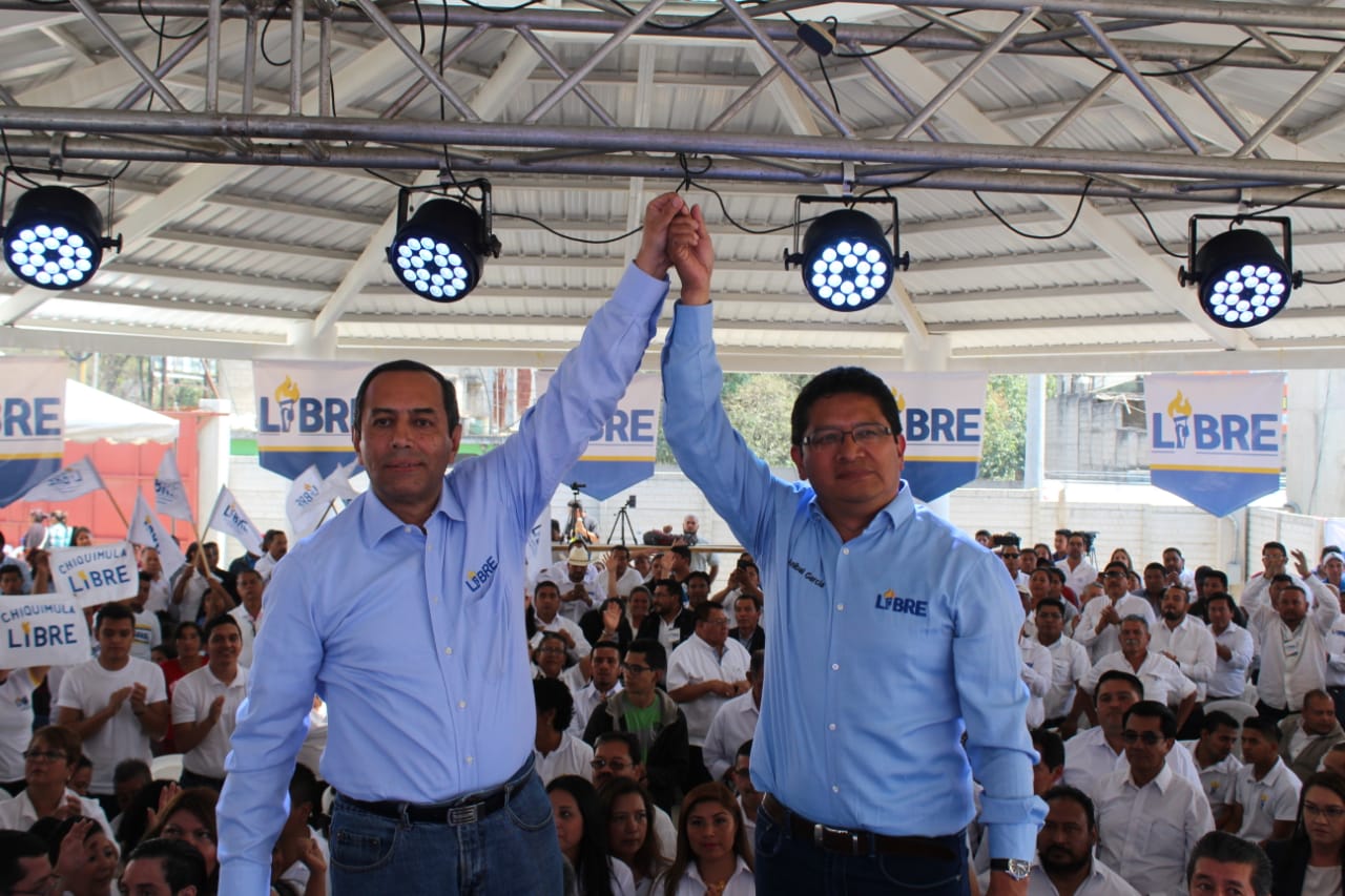 Aníbal García y  Carlos Roberto Pérez, binomio presidencial de Libre. (Foto Prensa Libre: Libre)
