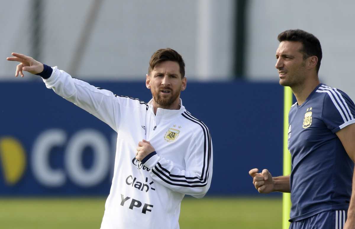 Lionel Scaloni elogia a Messi y lo llama “mágico”