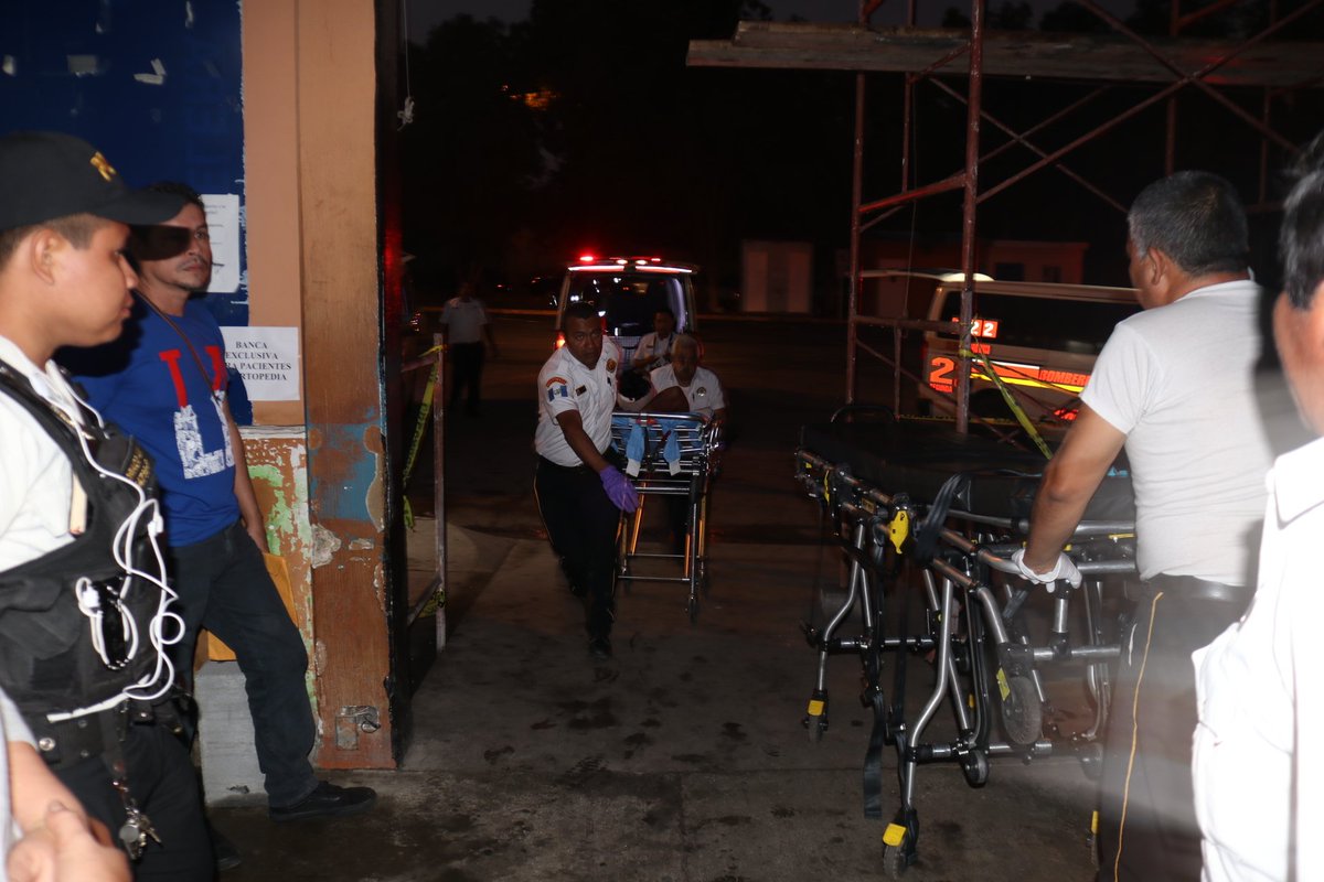 Los heridos fueron atendidos el viernes en el Hospital Roosevelt. (Foto Prensa Libre: Hemeroteca PL)