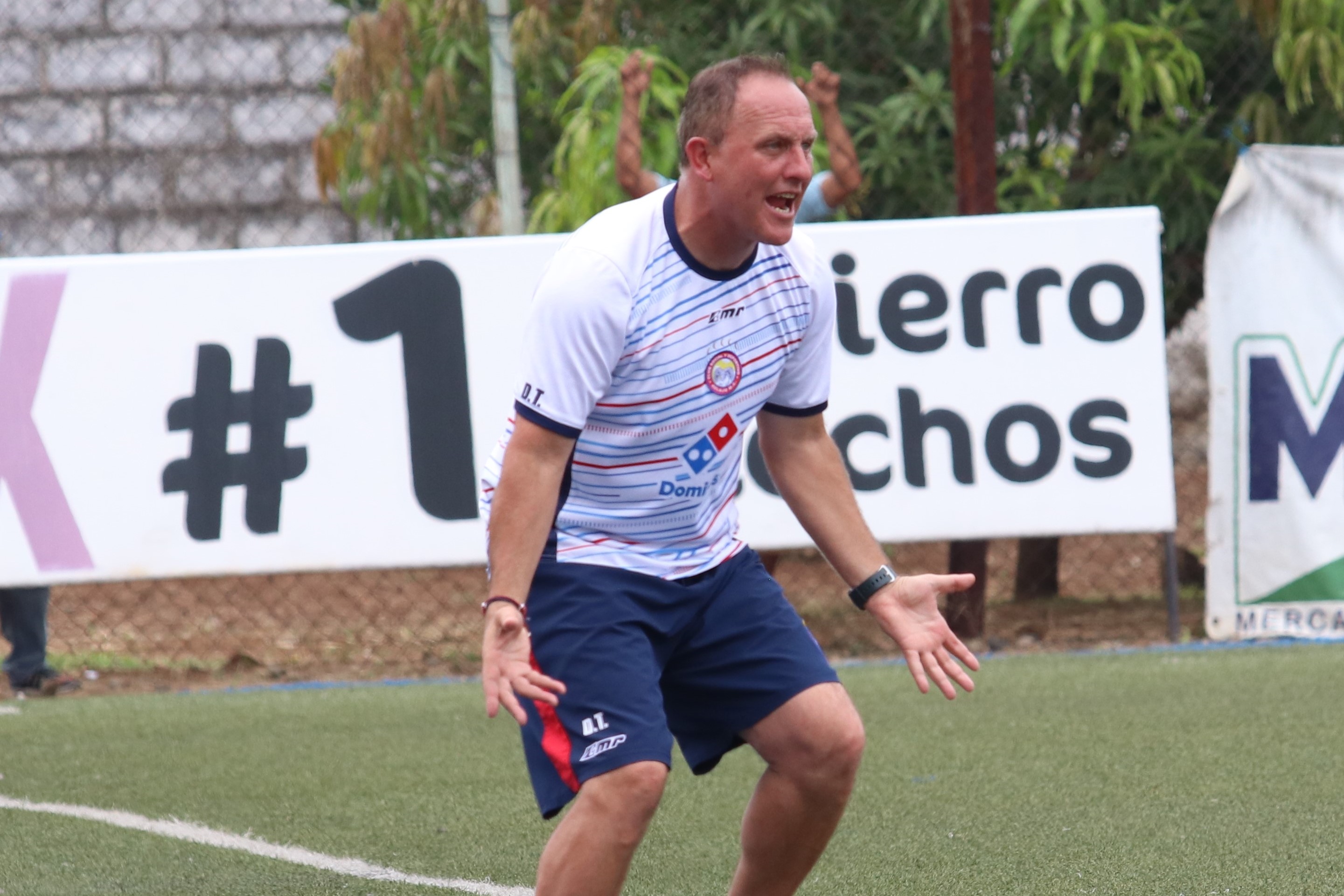 Ramiro Cepeda dirigió su último juego ante Malacateco donde Xelajú perdió 3-0. (Foto Prensa Libre: Raúl Juárez)