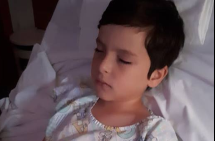 Luisito Lara necesita apoyo para recuperarse luego de la operación. (Foto Prensa Libre: Cortesía de Marllory Cabrera ).