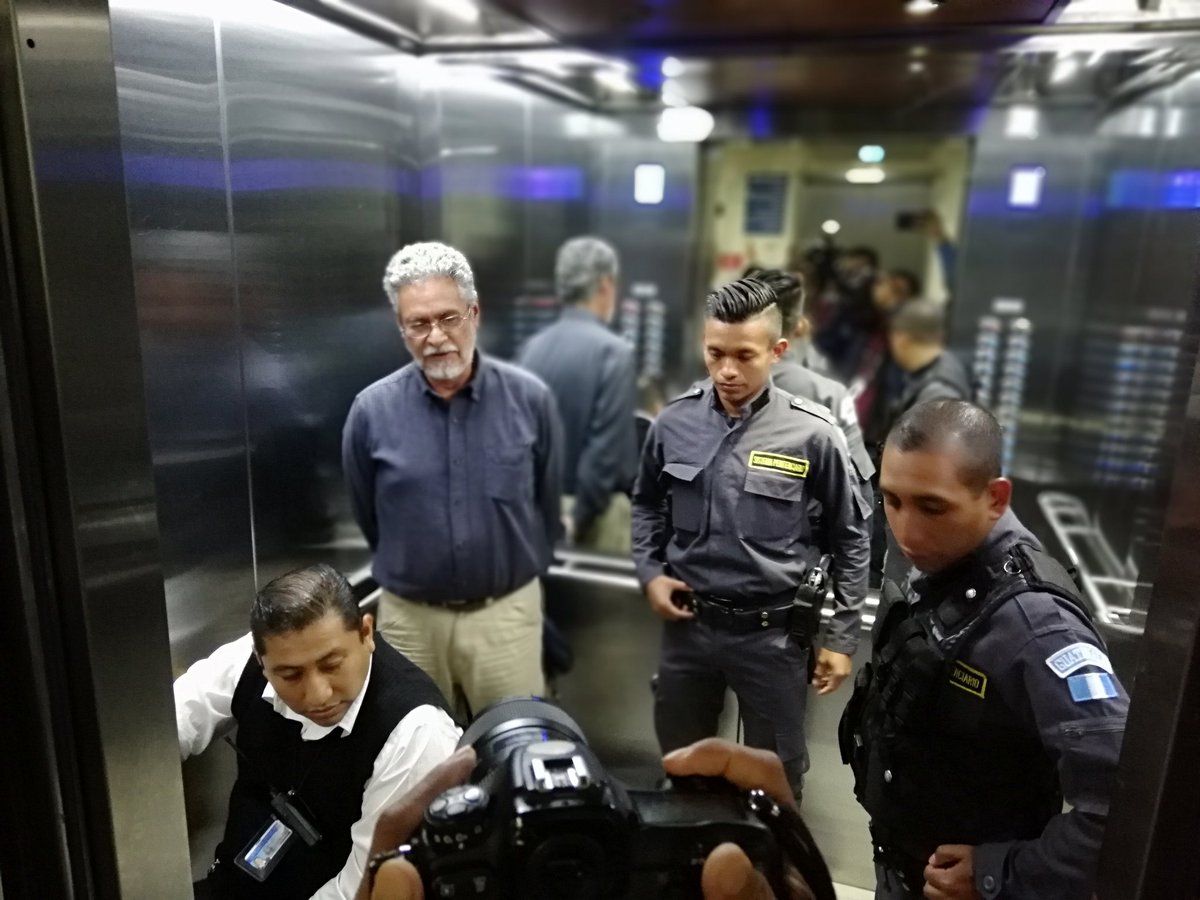 Juan Domingo Pérez Flores fue beneficiado con la suspensión de la persecución penal. (Foto Prensa Libre: Kenneth Monzón)
