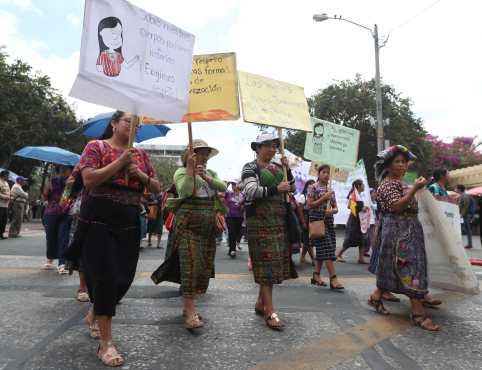 Varios sectores de la sociedad fueron representados durante la marcha. (Foto Prensa Libre: Óscar Rivas)