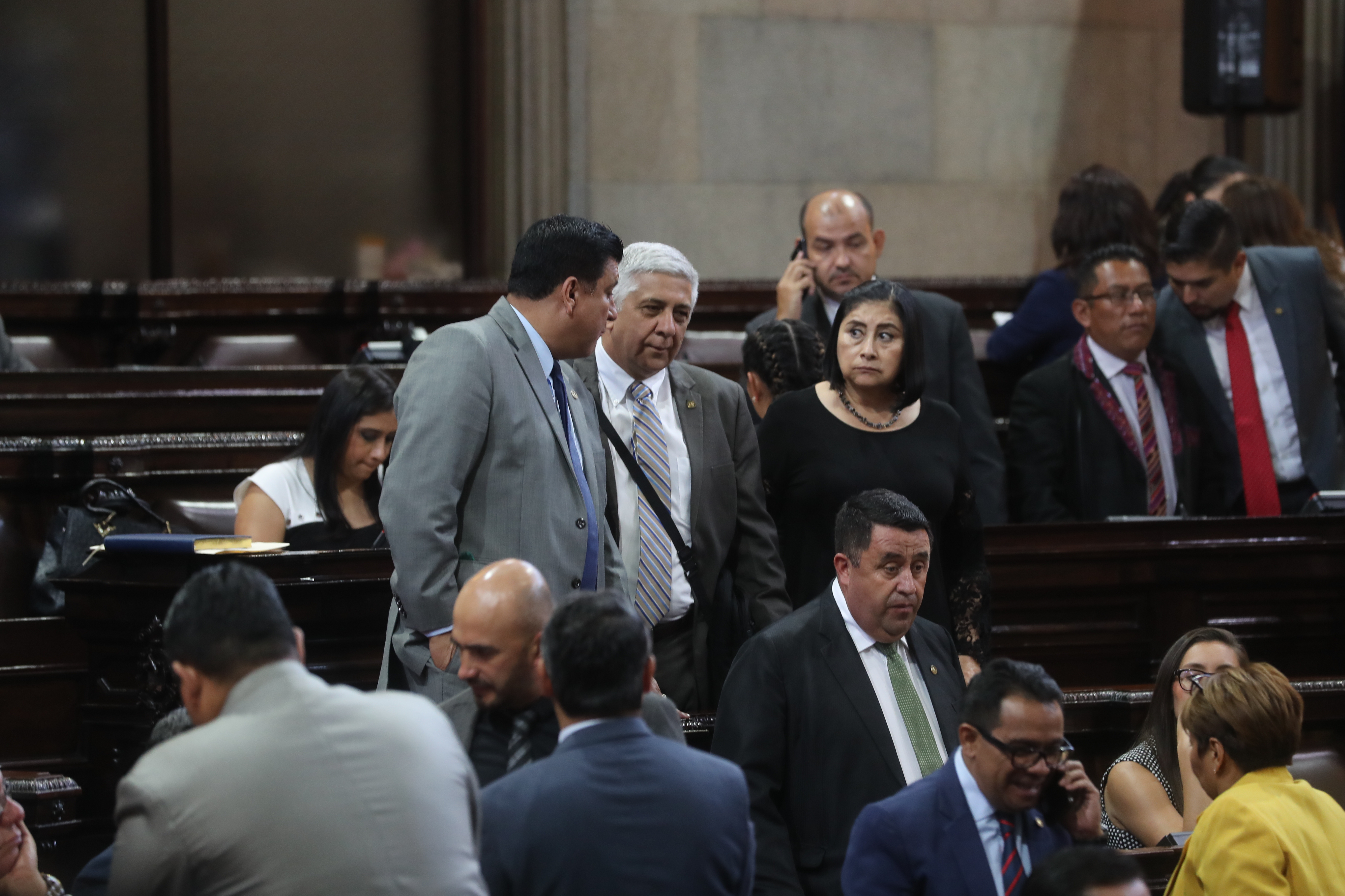 Diputados del Congreso durante una sesión plenaria del pasado periodo ordinario de sesiones. (Foto Prensa Libre: Hemeroteca PL )