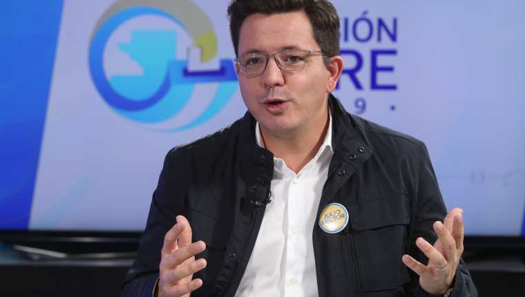 Julio Héctor Estrada busca la presidencia por primera vez por el partido CREO. (Foto Prensa Libre: Hemeroteca PL)