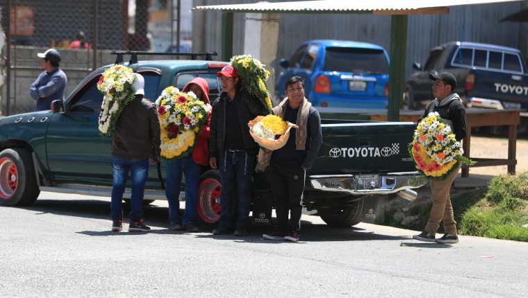 Varias tragedias en carreteras han enlutado a familias guatemaltecas. (Foto Prensa Libre: Carlos Hernández)
