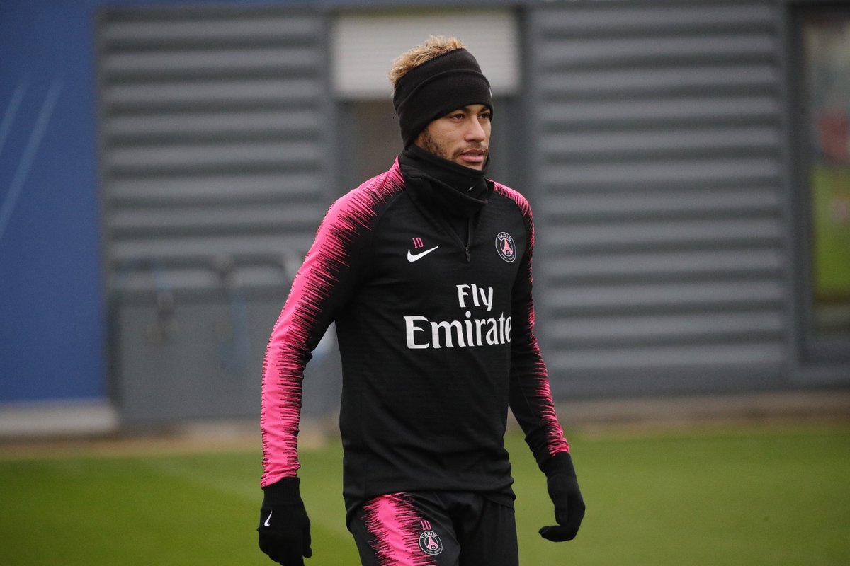 Neymar sufre de una lesión en el quinto metatarsiano del pie derecho, desde el 23 de enero pasado. (Foto  Prensa Libre: AFP).