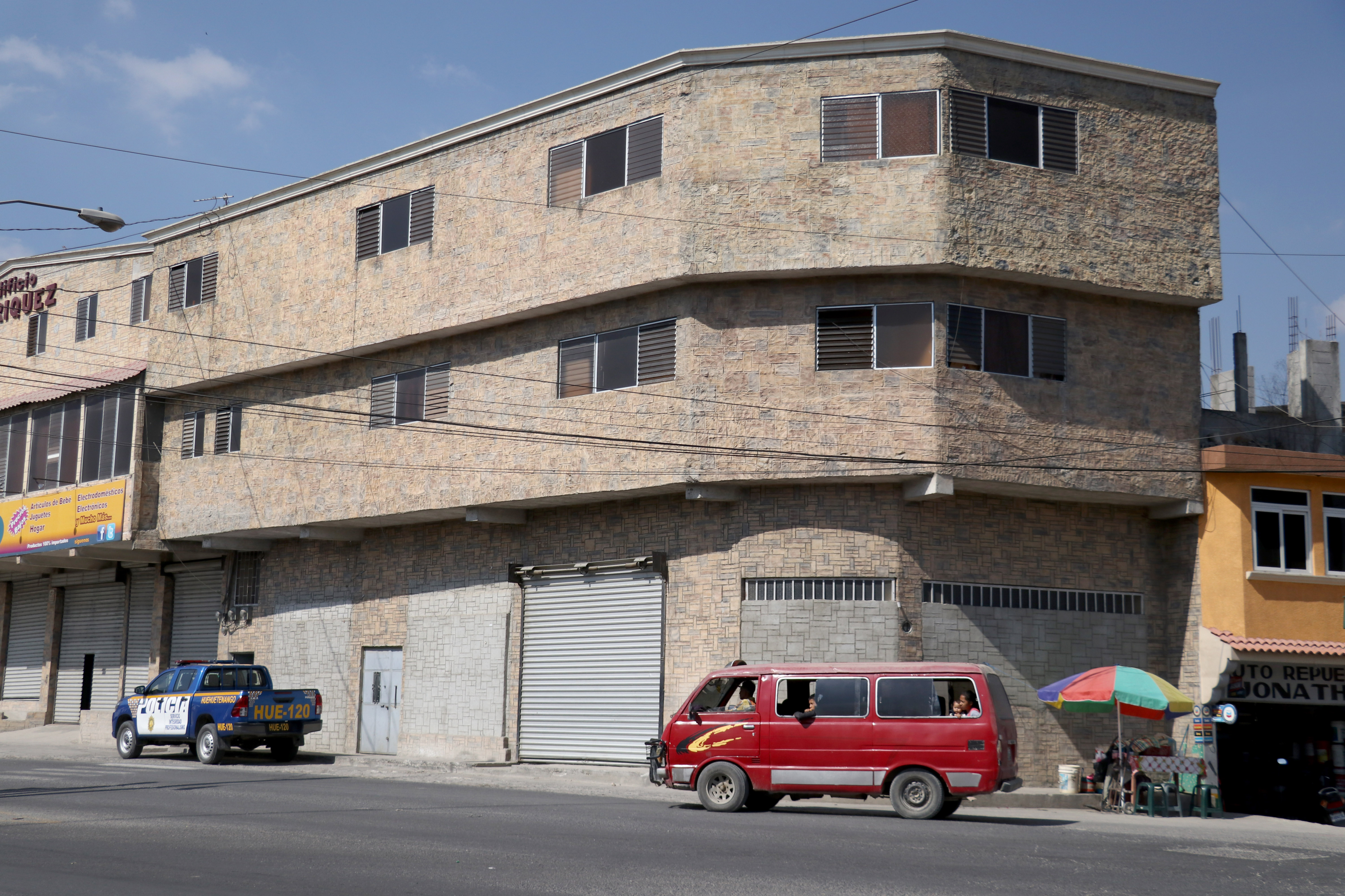 La sede policial en la zona 11 de Huhuetenango no ha pagado alquiler durante 17 meses. (Foto Prensa Libre: Mike Castillo)
