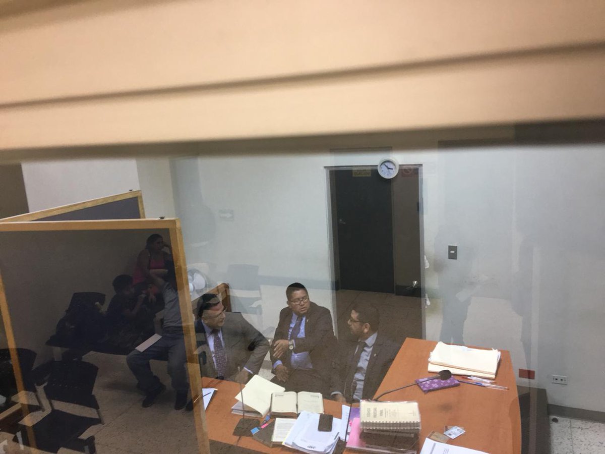 En el Juzgado de Turno de Femicidio compareció el exjefe de seguridad del OJ, Roberto Mota Bonilla. (Foto Prensa Libre: Juan Carlos Pérez)