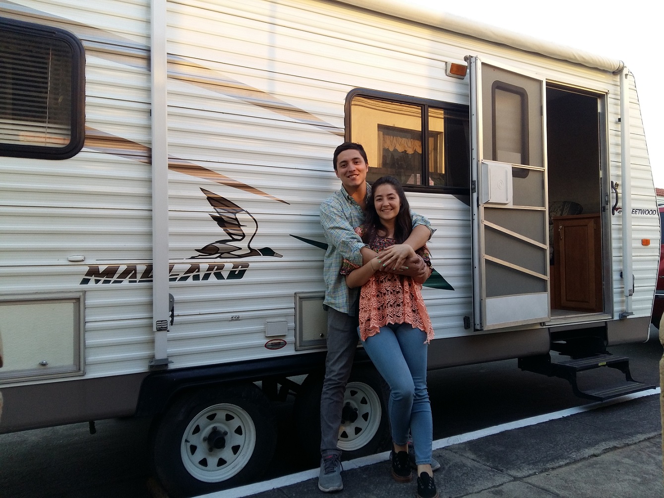 Juan José Mancio y Thelma Dávila recorrerán América en una casa rodante. (Foto Prensa Libre: Cortesía)