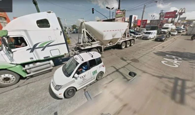 El viaducto se construye en la 13 avenida de la Calle Martí, zona 6. (Foto Prensa Libre: Google Maps)