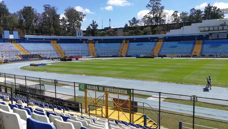 El estadio Doroteo Guamuch Flores vestirá sus mejores galas para el partido amistoso Guatemala vs Costa Rica. (Foto Prensa Libre: Jorge Ovalle)