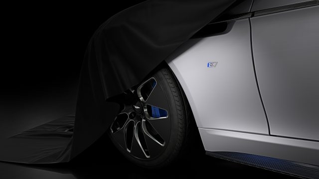El nuevo Aston Martin Rapide E, lo nuevo de James Bond, será eléctrico. (Foto Prensa Libre: Aston Martin)