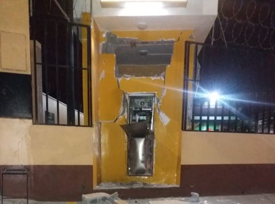 Cajero automático en San José Villa Nueva que fue violentado. (Foto: PNC)