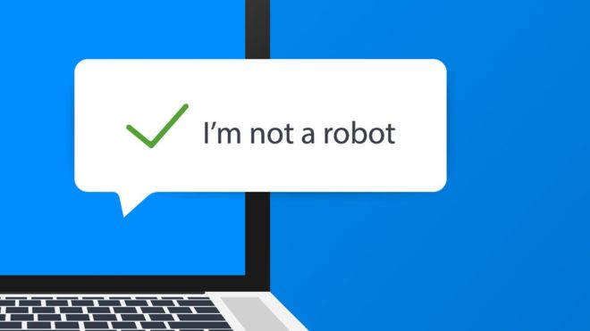 ¿Cuántas veces le "dijiste" a tu computadora que no eres un robot? (Foto Prensa Libre: Oleksandr Hruts/Getty Images)