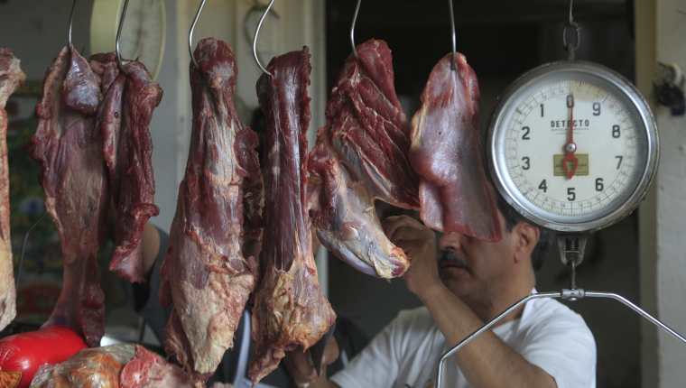 Los controles de posible venta de carne de perro no está del todo clara en el Código de Salud. (Foto Prensa Libre: Hemeroteca PL)