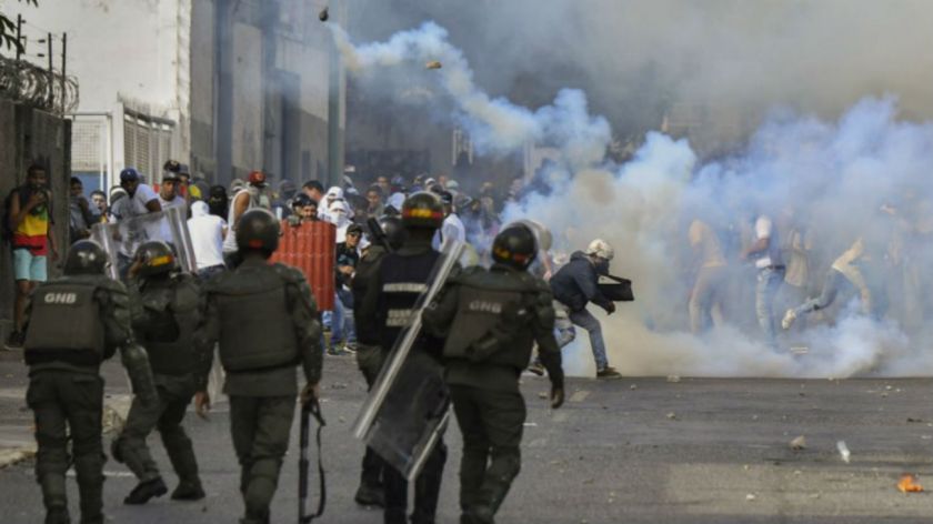 Las protestas contra el régimen de Nicolás Maduro han sido reprimidas en Venezuela. (Foto: AFP)