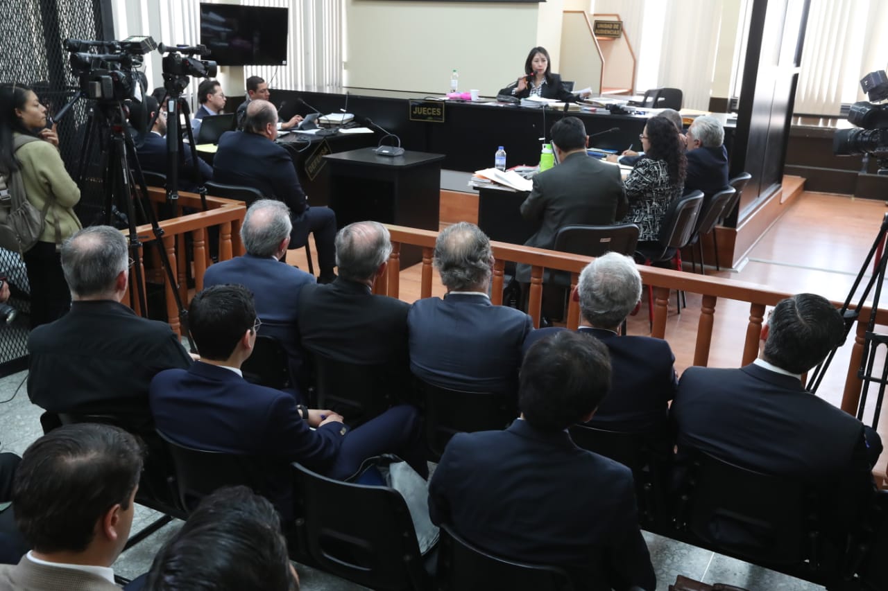 En el Juzgado de Mayor Riesgo D, a cargo de Erika Aifán, se conoció el criterio de oportunidad a favor de cinco empresarios. (Foto Prensa Libre: Esbin García)