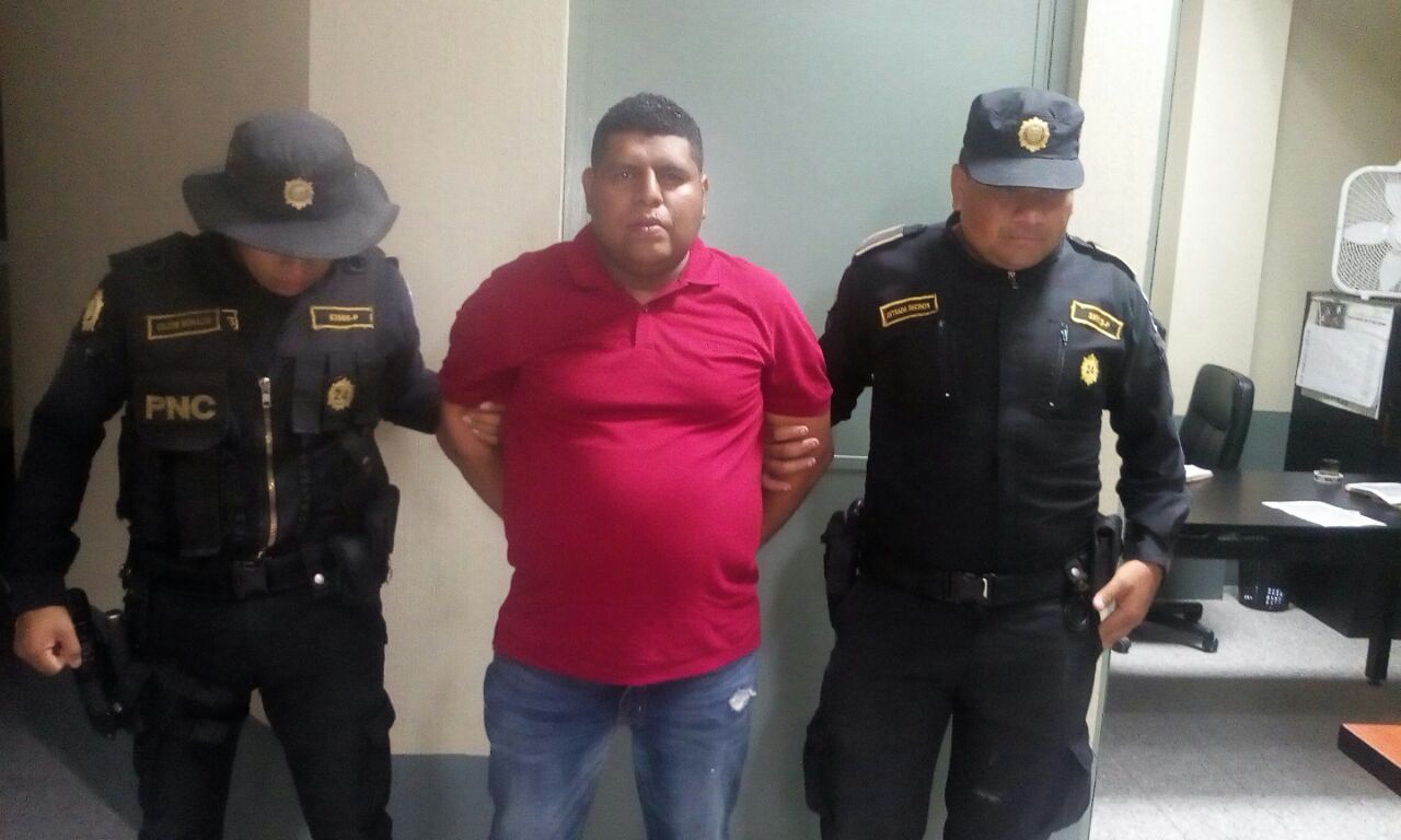 El hondureño Byron Ruiz Ruiz, cuando fue detenido en Guatemala. (Foto Prensa Libre: Hemeroteca PL)