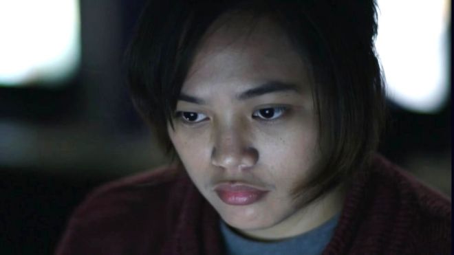 Los "limpiadores digitales" moderan lo que ves en internet. (Foto Prensa Libre: BBC/Gebrueder Beetz Filmproduktion)