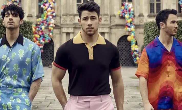 Jonas Brothers  promociona la canción 
“Sucker”.  (Foto Prensa Libre: Universal Music)