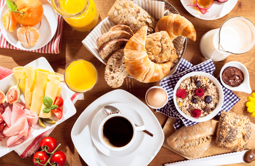 Tomar un buen desayuno es la clave del rendimiento de un buen día. (Foto Prensa Libre: Shutterstock)
