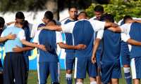 La Selección de Guatemala se prepara para el amistoso del próximo viernes en el Estadio Doroteo Guamuch Flores. (Foto Prensa Libre: Carlos Vicente).