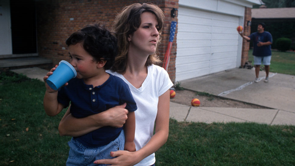 Los padres están preocupados por las perspectivas de futuro de sus hijos. (Foto Prensa Libre: Getty Images)