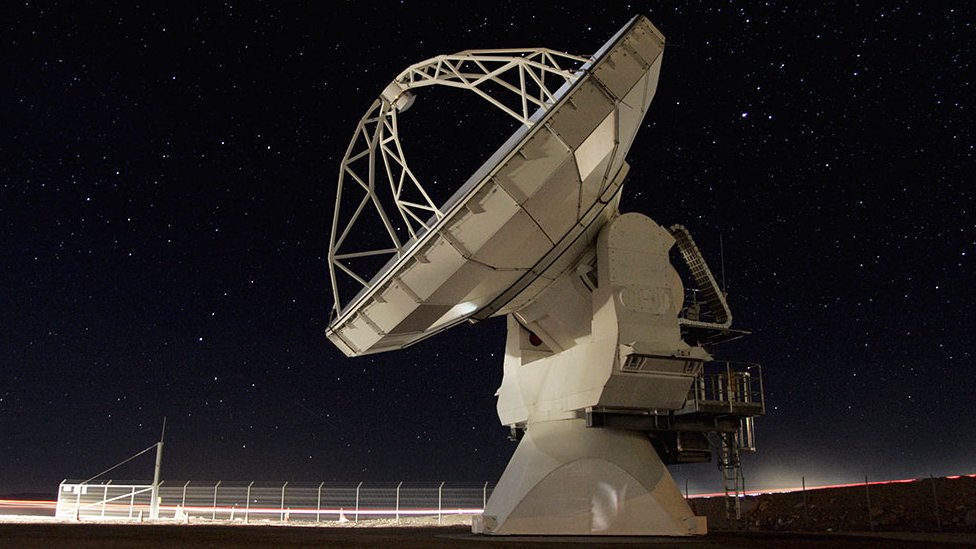 Tres telescopios ubicados en América Latina participaron del proyecto que logró tomar la imagen del agujero negro. ALMA