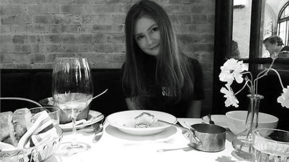 Durante 10 meses, Anna Sorokin vivió una vida de lujos haciéndose pasar por un miembro de la alta sociedad de Manhattan.