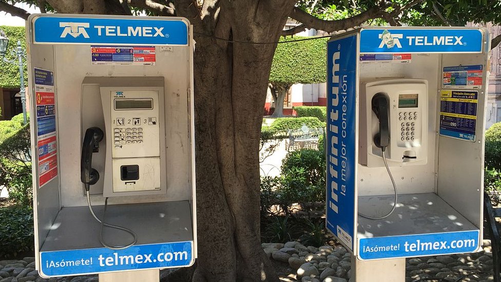 Teléfonos de México, propiedad de Carlos Slim, posee la red de comunicación fija más extensa del país. (GETTY IMAGES)