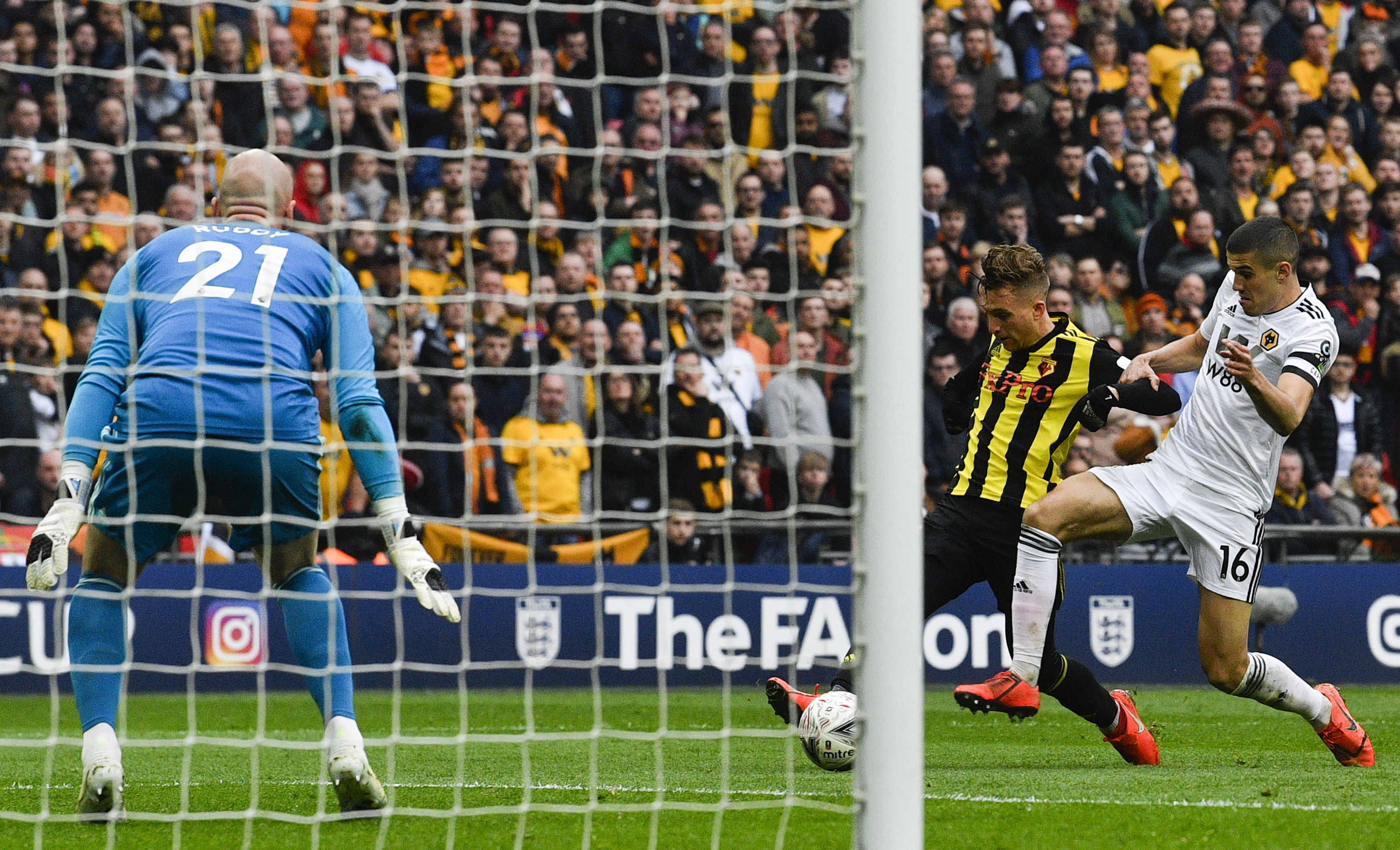 Gerard Deulofeu anotó un golazo el fin de semana para el Watford. (Foto Prensa Libre:  EFE)