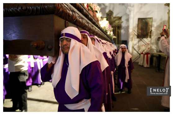 Este Viernes Santo se lleva a cabo la procesión de Jesús de la Merced en Antigua Guatemala. Foto Prensa Libre: cortesía Nelo Mijangos