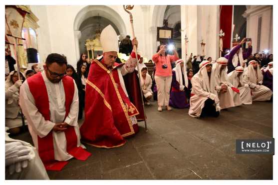 En la salida de la procesión estuvo en Nuncio Apostólico Nicolás Thevenin. Foto Prensa Libre: cortesía Nelo Mijangos