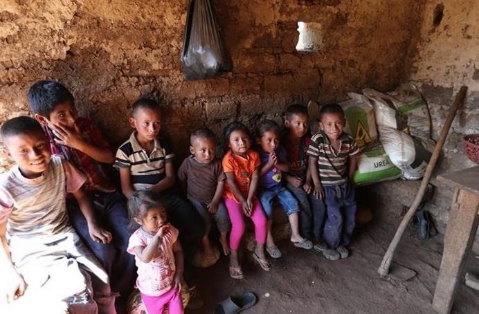 Las comunidades del área rural son las más golpeadas con la desnutrición crónica, debido a la falta de oportunidades de educación y empleo. (Foto Prensa Libre: Hemeroteca PL) 