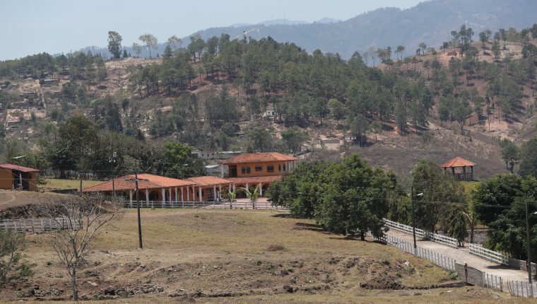 Esta es una hacienda propiedad de Mario Estrada en Jalapa, donde el político acusado en Estados Unidos recibió a Jimmy Morales. (Foto Prensa Libre: Hemeroteca PL)