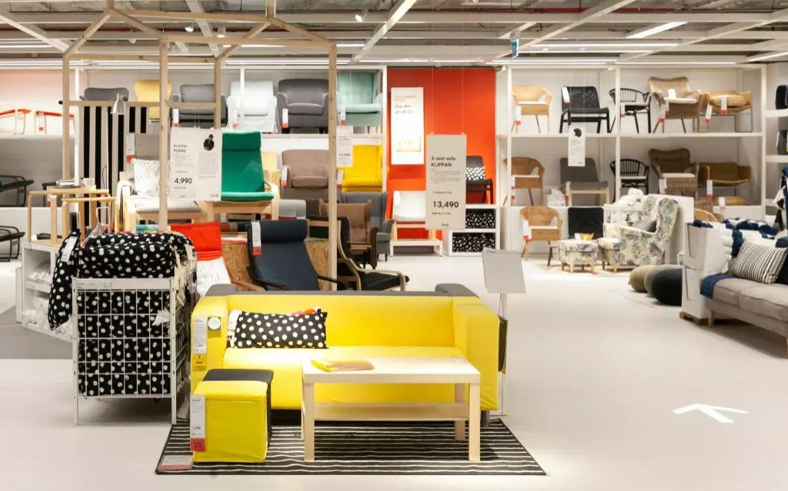 Ikea se propone reducir su huella en un 70% como media por producto de aquí a 2030. (Foto Prensa Libre: qz.com)