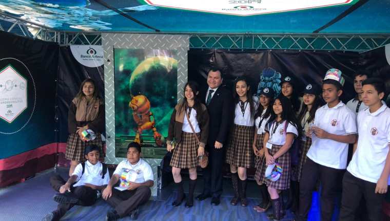 Banco Azteca Guatemala estuvo presente en el festival educativo 2019