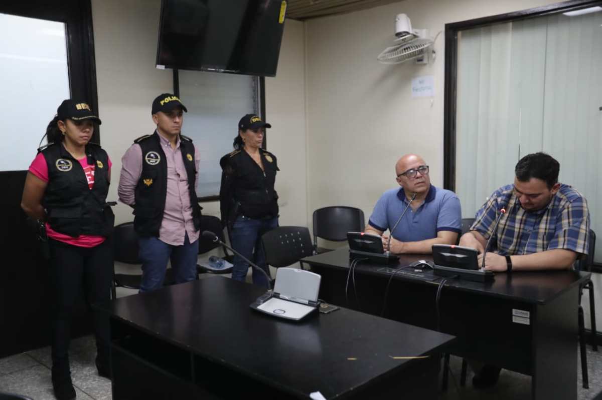 Capturan al exministro de Salud Jorge Villavicencio por cuestionado pacto colectivo