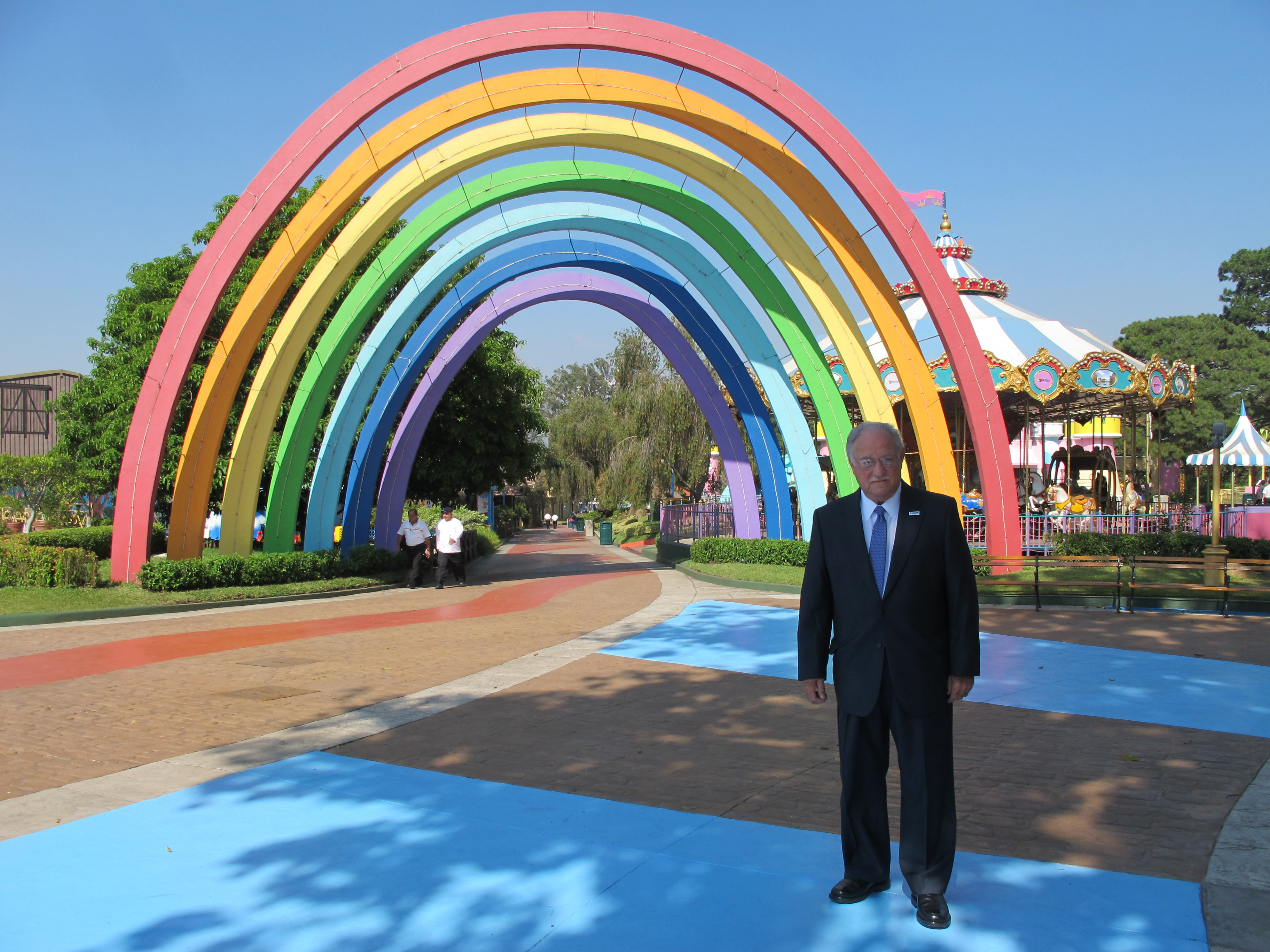 Ricardo Castillo Sinibaldi, presidente del Irtra, presenta parte de la oferta de Guatemala en parques de diversiones durante   el Encuentro Latinoamericano 2019 de IAAPA. Luego de la inauguración respondió acerca de la situación del país.(Foto Prensa Libre: María René Barrientos)