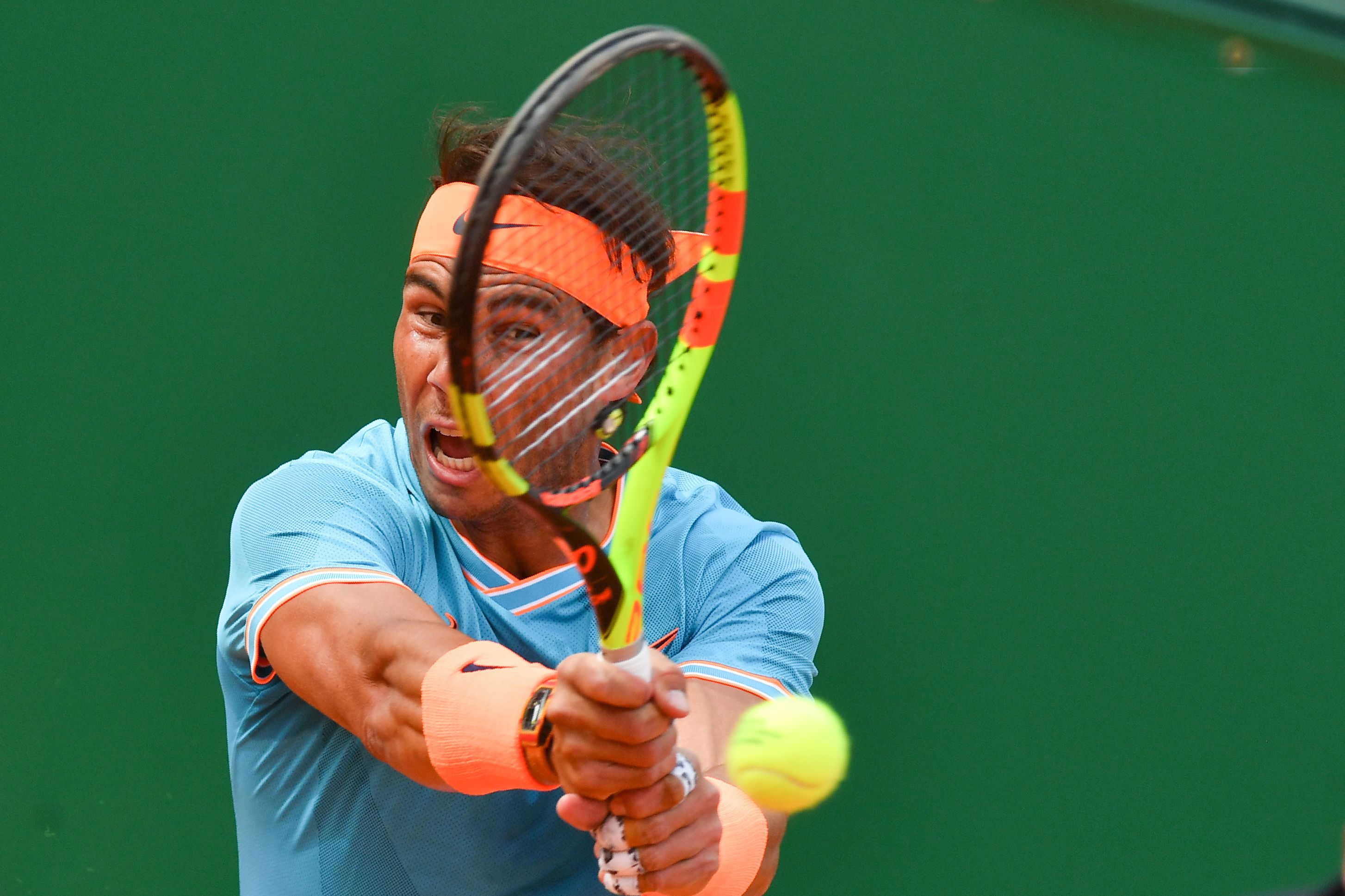 Rafael Nadal quedó fuera del Masters 1000 al caer contra Fognini . (Foto Prensa Libre: AFP)